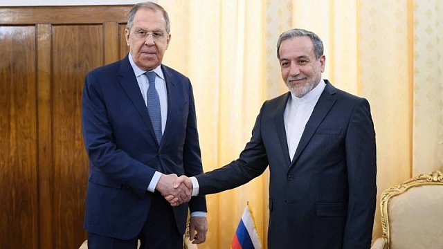 Iranian and Russian Foreign Ministers discuss…