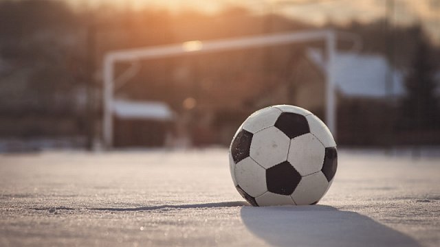 Russian and Chinese teams hold snow…