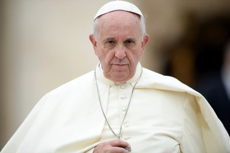 Ailing Pope Francis works on signature…