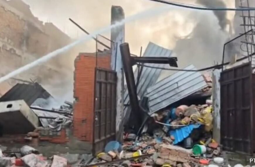 Building Collapses After Fire At Factory…