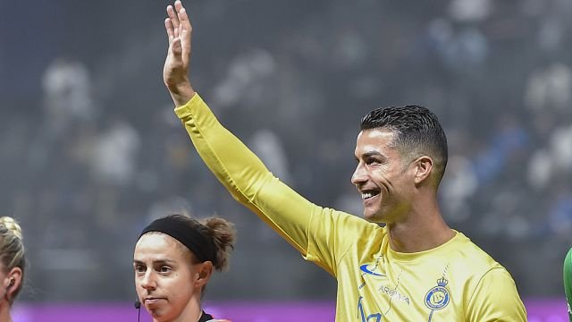 Cristiano Ronaldo extends contract with Al-Nassr for 2 more years