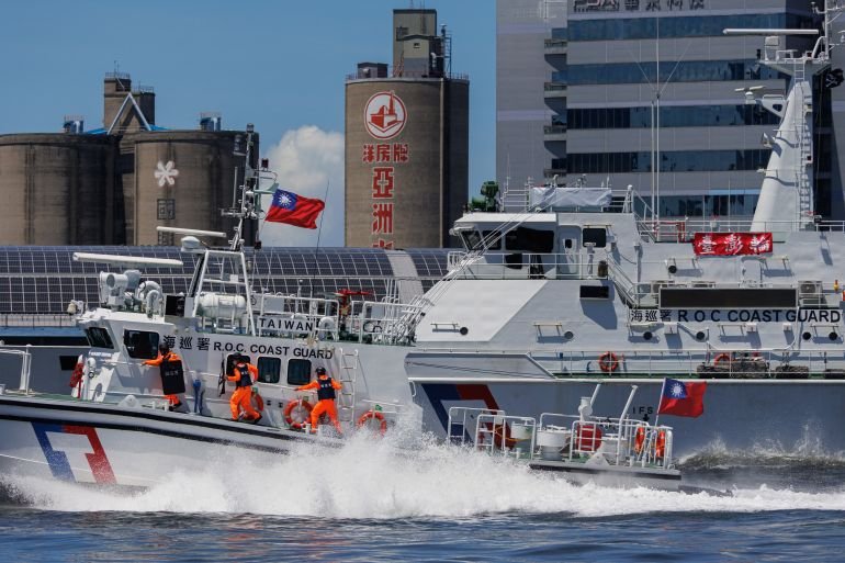 Taiwan detects dozens of Chinese aircraft…