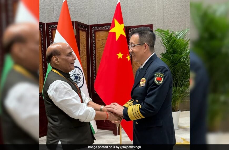 Rajnath Singh Holds “Constructive” Bilateral Talks…