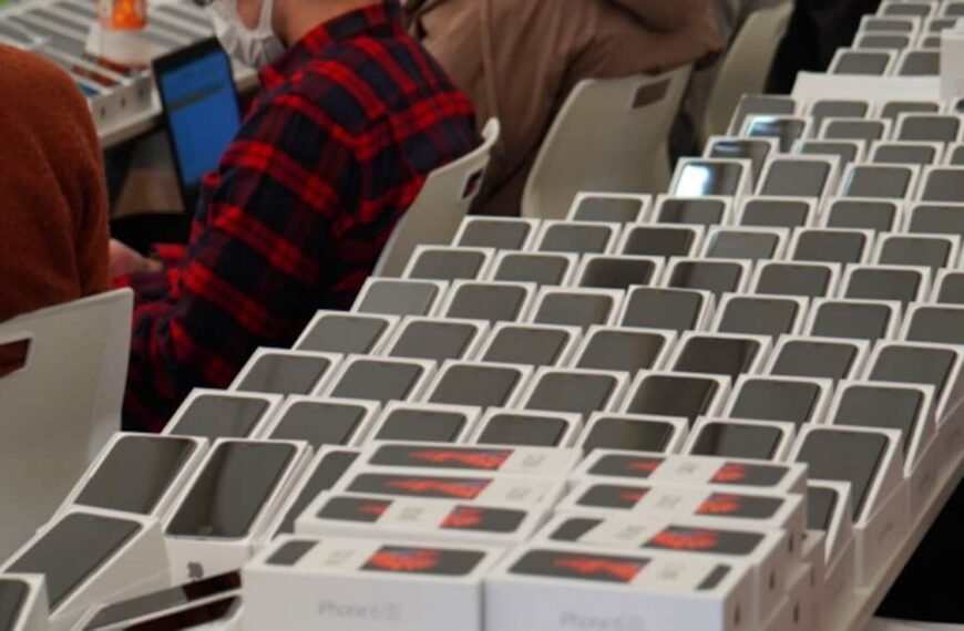 India’s Mobile Phone Exports Rise 127…