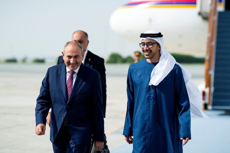 Armenia, Azerbaijan leaders meet for peace…