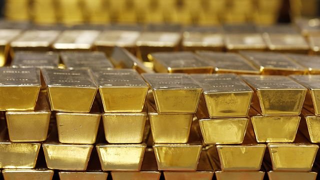 Ghana cracks down on gold smuggling…