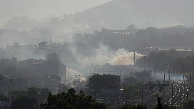 Marseille airport suspends flights as wildfire…