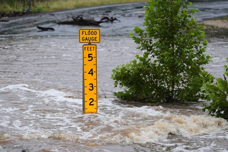 Texas flash floods kill at least…