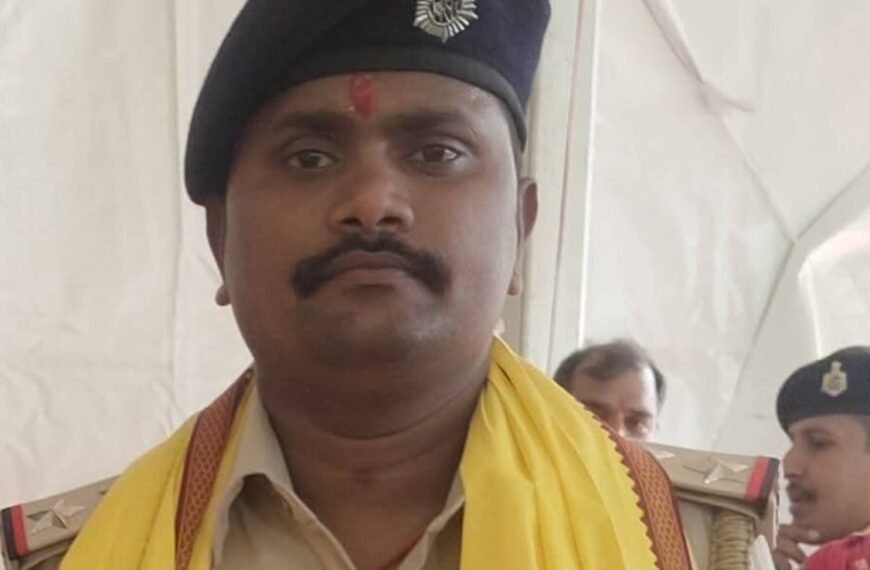 Bihar Cop Asks Man His Caste,…