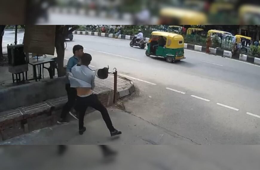 Watch: Thief Abandons Bike, Flees After Guards Stop Him In…
