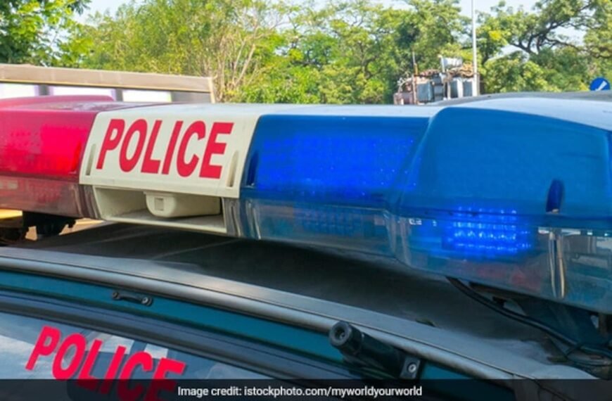 Fake Call Centre Busted In Delhi,…