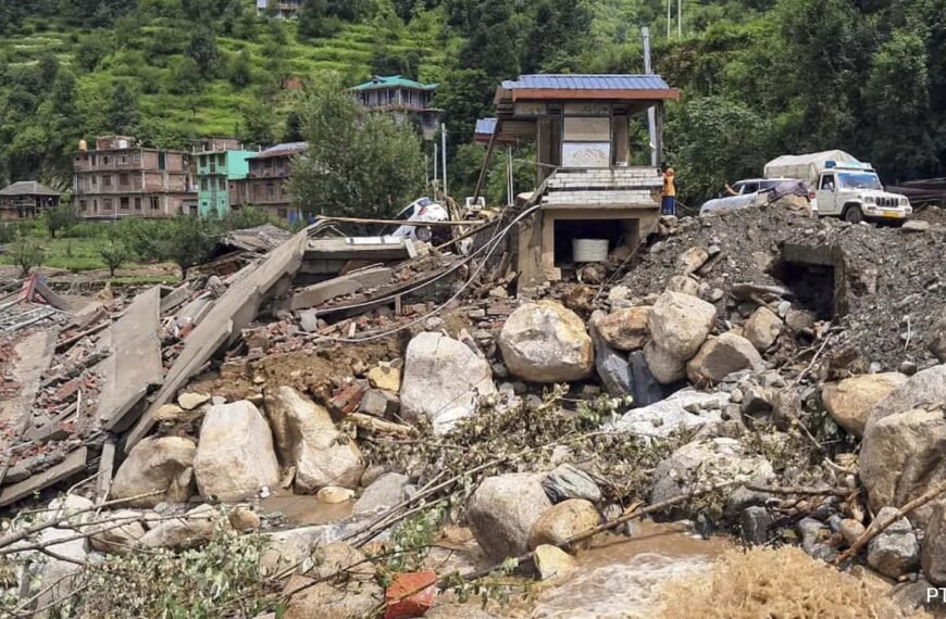 Himachal Man Saves 4 Lives During Disaster, Daughter Shows Courage Too