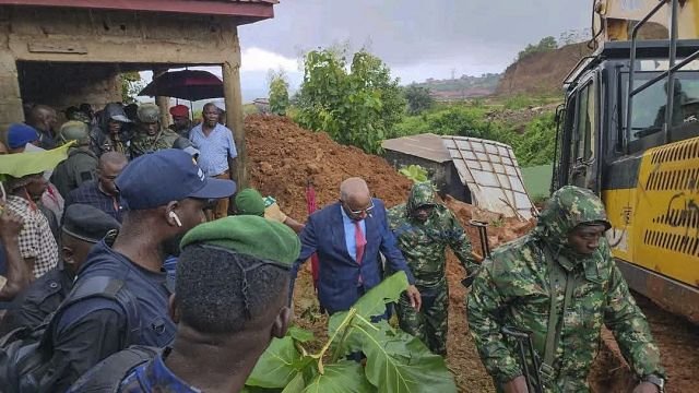 Landslide buries homes outside Guinea’s capital, killing 11 and injuring…