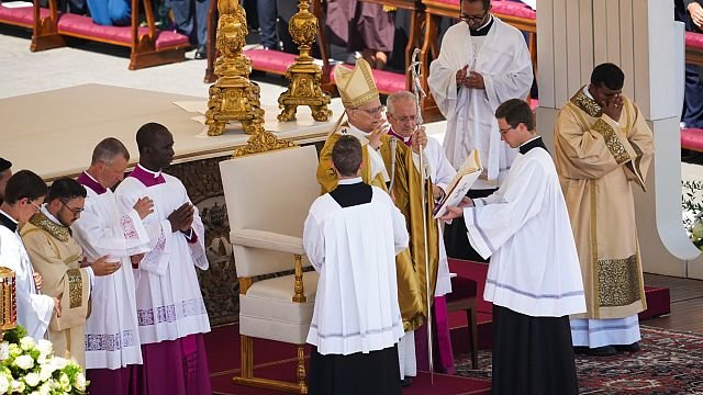 Pope Leo XIV canonizes first two…