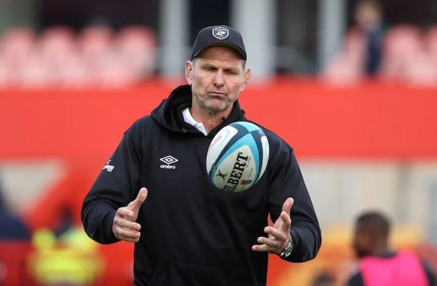 sharks-dump-long-serving-coach