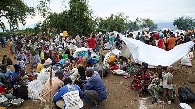 Thousands of DR Congo refugees struggle in overcrowded Burundi camp