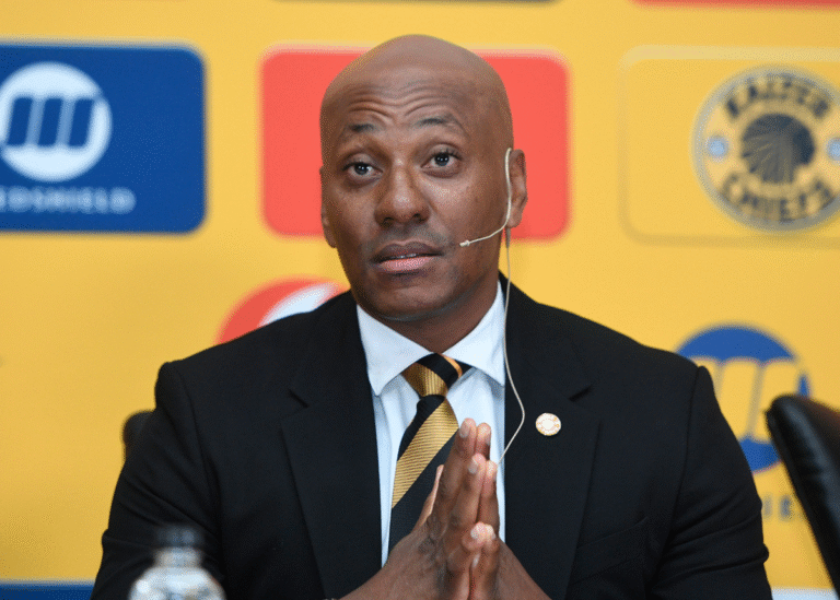 kaizer-chiefs-transfers:-three-in,-seven-out?