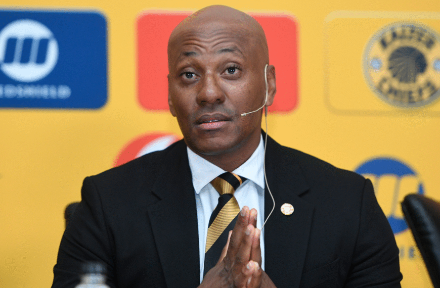 kaizer-chiefs-transfers:-three-in,-seven-out?