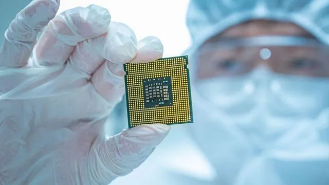 Exports of Chinese microchips rise by…