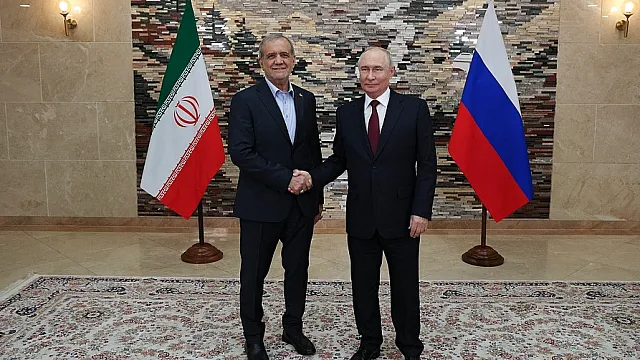 Masoud Pezeshkian calls Iran–Russia relations strategic
